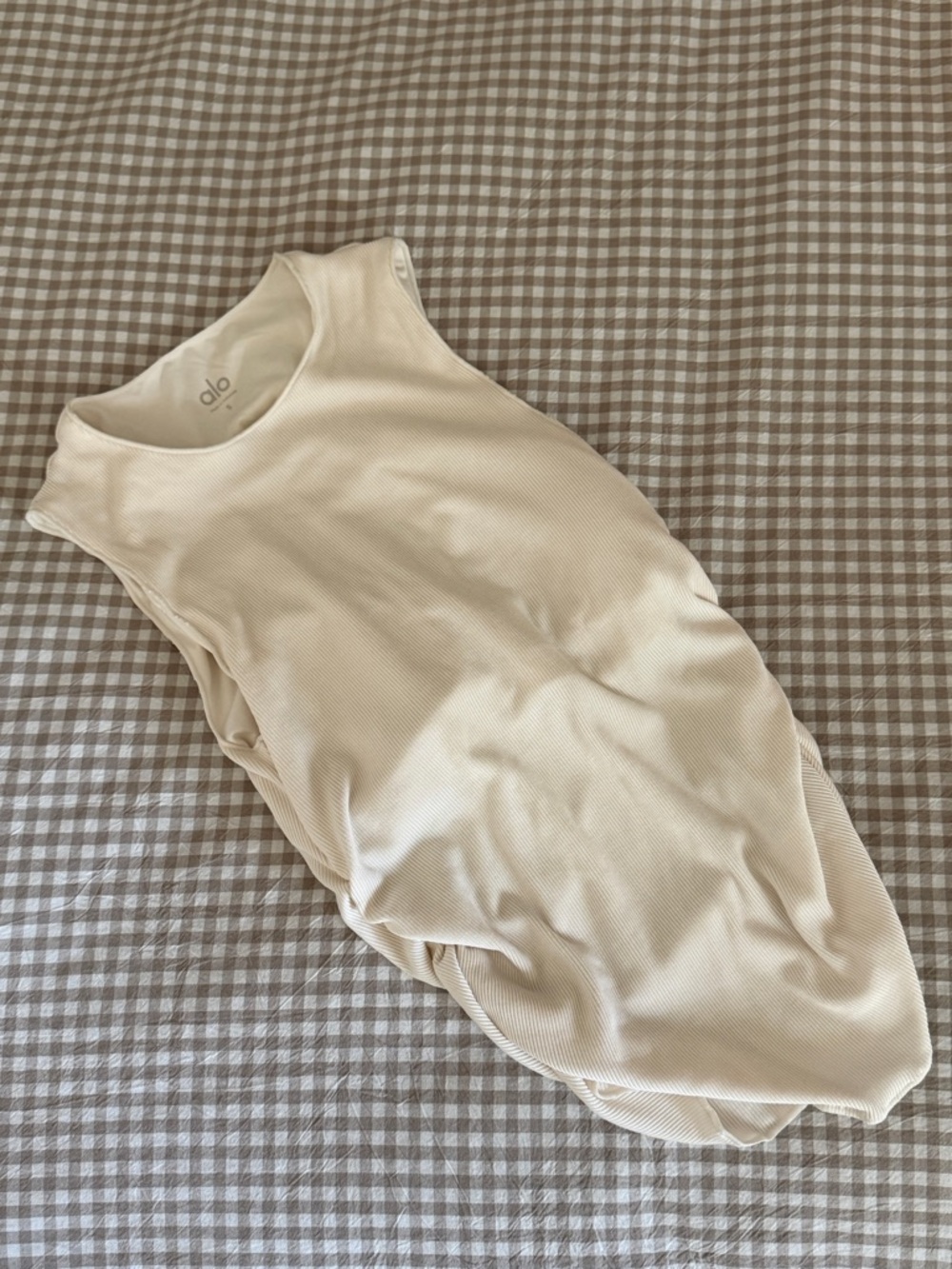 ALO Ribbed En Point Ivory Tank - Picture 3 of 5